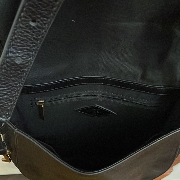 Fossil black shoulder purse - Picture 2 of 3